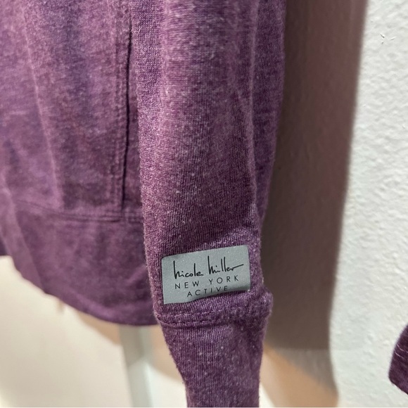 Small Nicole Miller active long sleeve tee - Picture 4 of 6